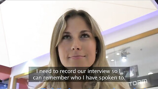 Jennifer pénzért a verdában szexel