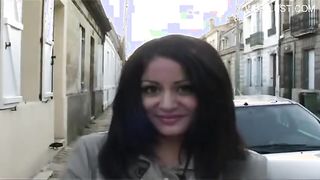Francia Arab muffot partyba kefélnek