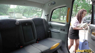 Fake Taxi  - Méretes kannás fiatal spiné megbaszva