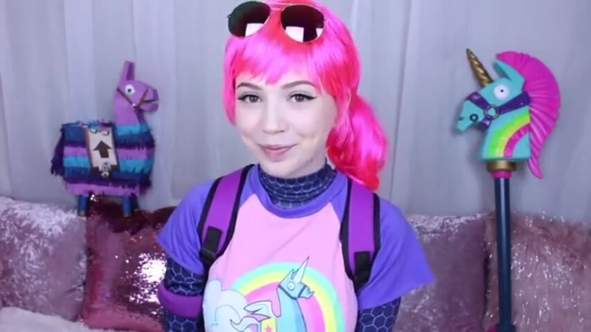 Fortnite cosplayes kiscsaj cumizza a műfaszokat