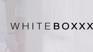 WhiteBoxxx - Zazie Skymm a magyar csajszi hátsó bejáratba baszva