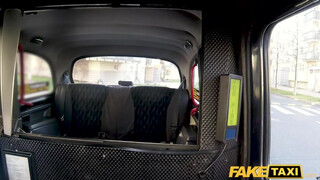 Fake Taxi - 19 éves tini picsa kúrni akart