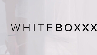WhiteBoxxx - hatalmas picsájú lány reggel is akar kefélni