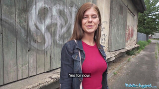 Public Agent - Tiffany Blue a dögös szép seggű nőci