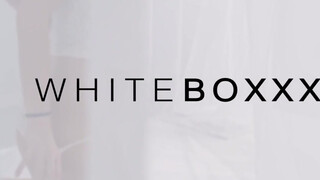 WhiteBoxxx - Nancy a vékony fullos ukrán spiné