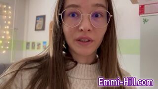 Tini fősulis picsa extrém spriccelése tanárral